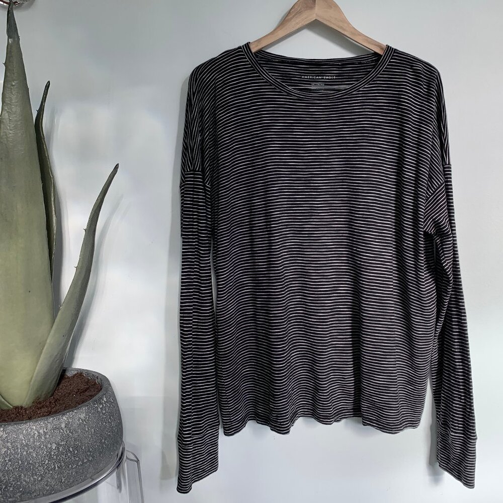 American Eagle Outfitters Black and White Striped Long Sleeve Tee